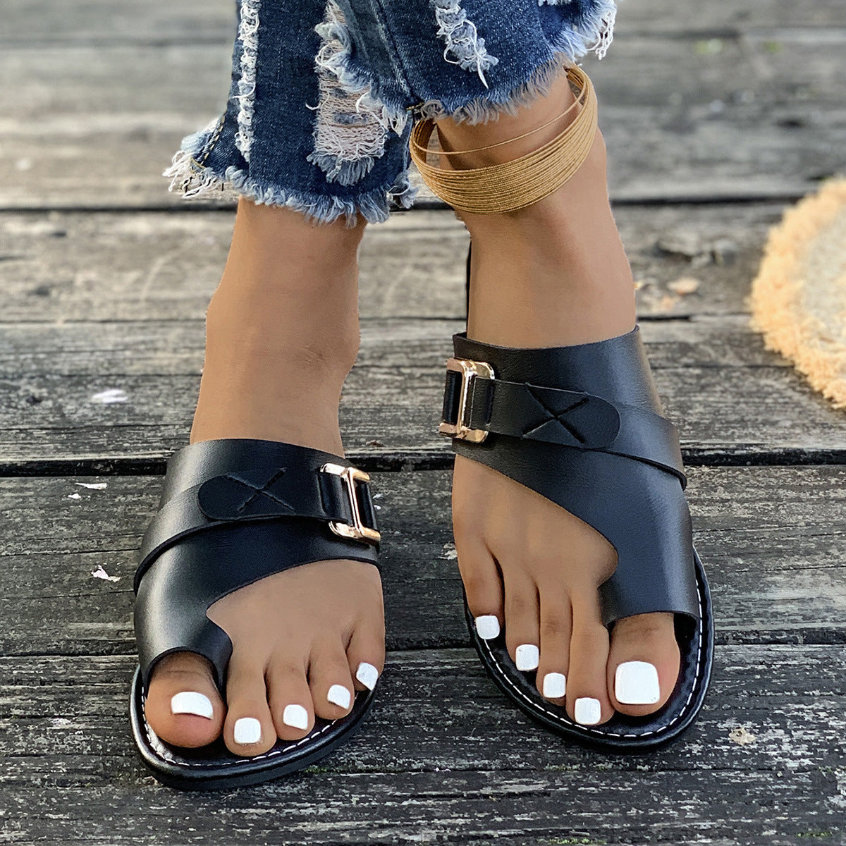 Buckle Toe-Loop Slider Sandals