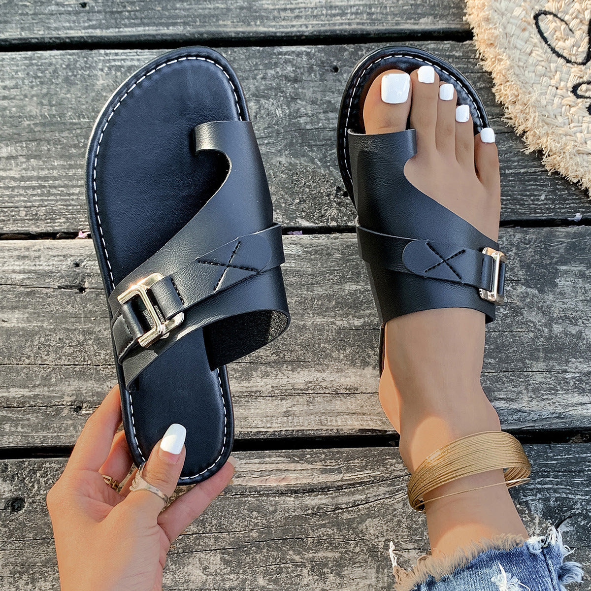 Buckle Toe-Loop Slider Sandals