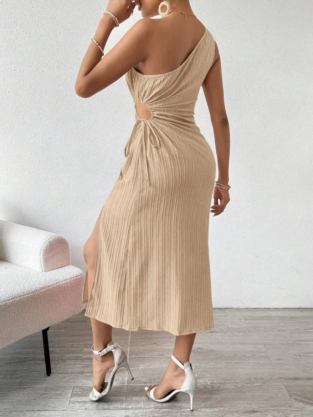 Soirée One-Shoulder Side-Slit Dress